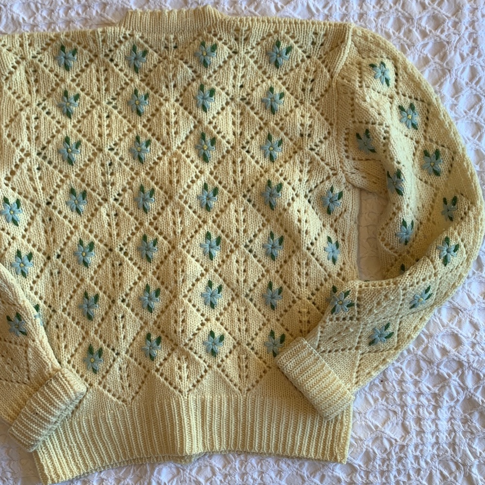 Vintage Original Lanz Salzburg Knit Child’s Floral Embroidered Cardigan - Picture 12 of 16